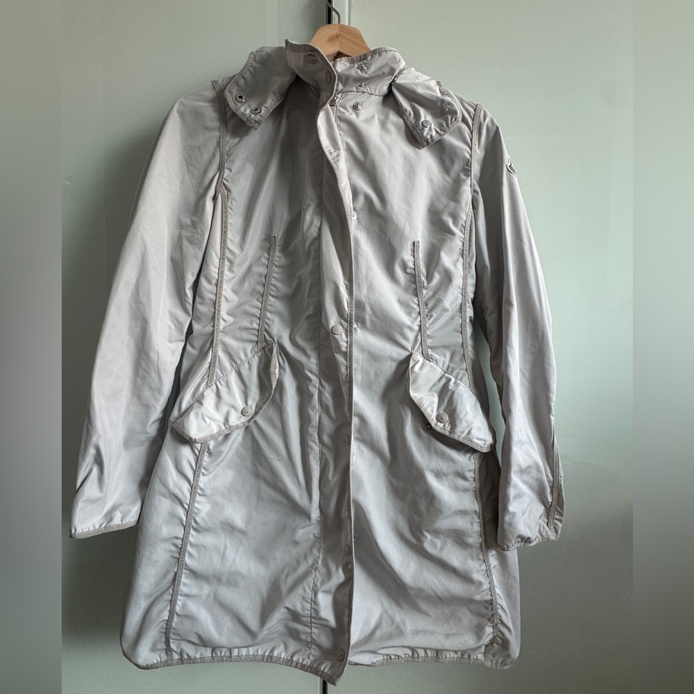 Moncler Gray Raincoat Reflective Lightweight